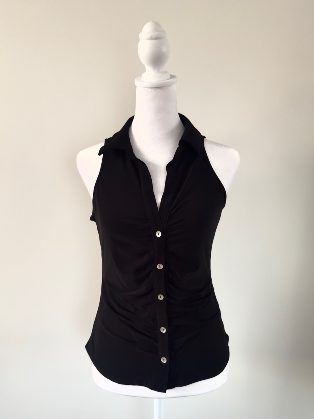 Women's Black Sleeveless Button-Front Collared Top Tank Shirts Casual